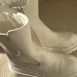 White Boots from SHEIN Women’s US 8
